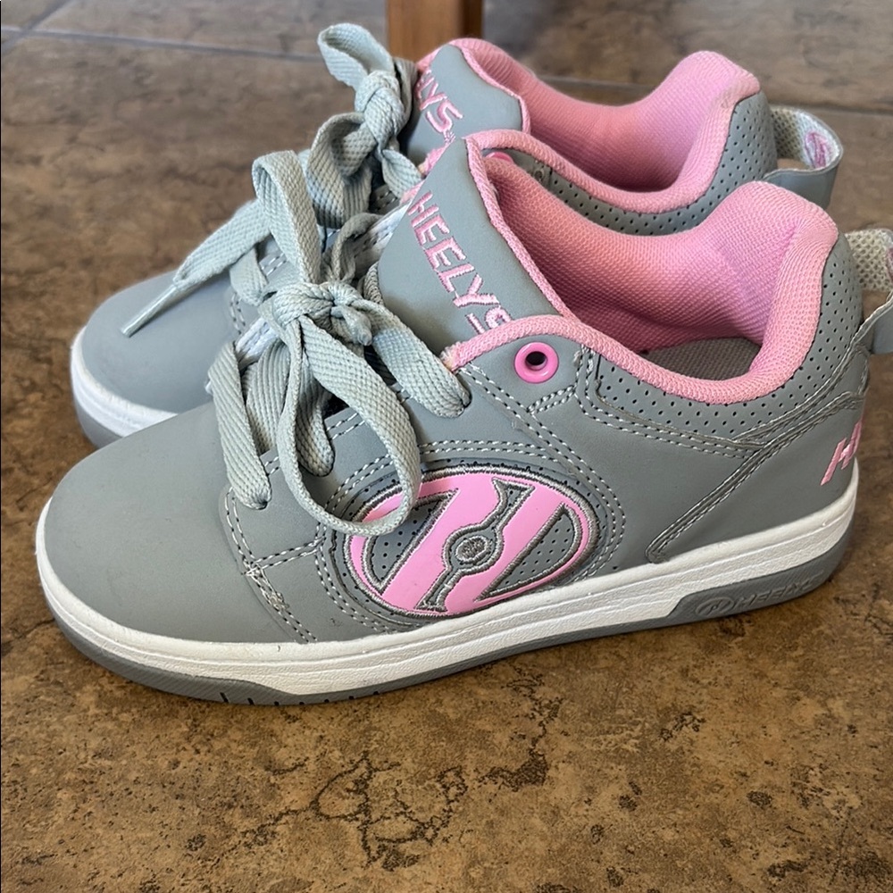 Heelys Kids Sneakers - Gray with Pink Accents